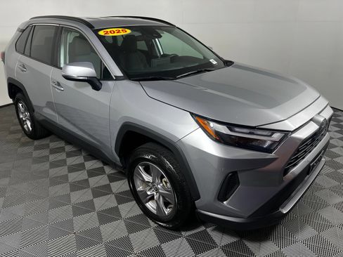 Certified 2025 Toyota RAV4 XLE FWD image 3