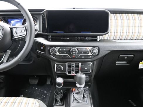 New 2026 Jeep Gladiator Sport AWD/4WD image 15