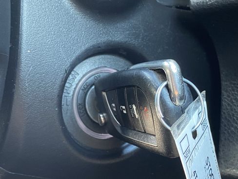 Certified 2021 Toyota Camry LE image 24