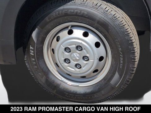 Used 2023 RAM ProMaster 2500 FWD image 10