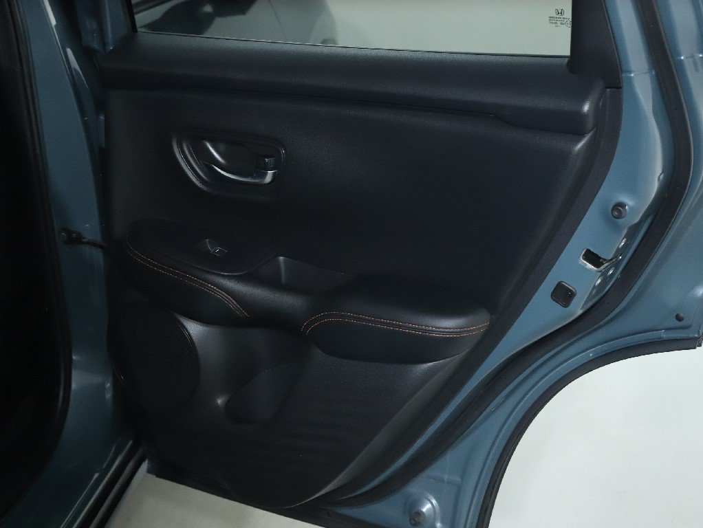 Used 2023 Honda HR-V Sport image 32