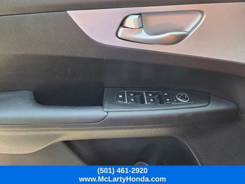 Used 2024 Kia Forte LXS FWD image 32