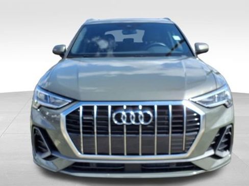 Used 2025 Audi Q3 2.0T Premium AWD/4WD image 2