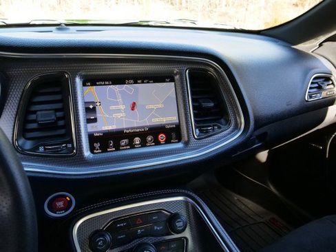 Used 2015 Dodge Challenger SRT Hellcat image 14