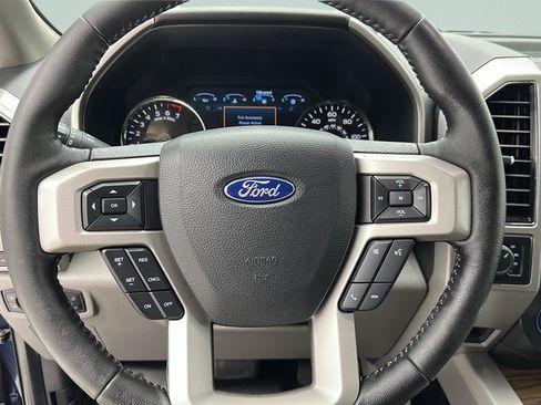 Used 2019 Ford F150 Lariat AWD/4WD image 17