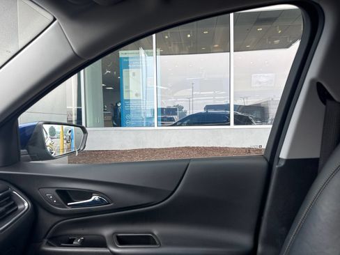 Used 2022 Chevrolet Equinox Premier AWD/4WD image 29