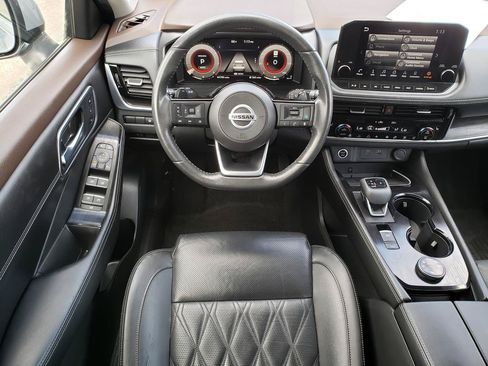 Used 2021 Nissan Rogue Platinum AWD/4WD image 17