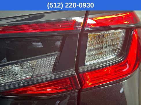 Used 2025 Subaru Crosstrek 2.0i Premium image 33