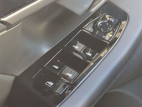 New 2026 BMW 530i xDrive 530i xDrive w/ M Sport Package image 24