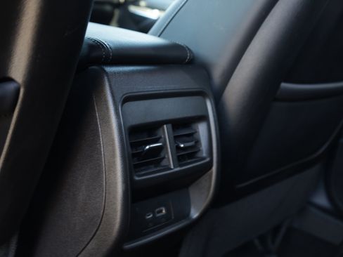 Used 2024 Cadillac XT4 Premium Luxury image 14