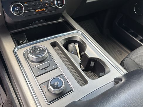 Used 2019 Ford Expedition XLT AWD/4WD image 31