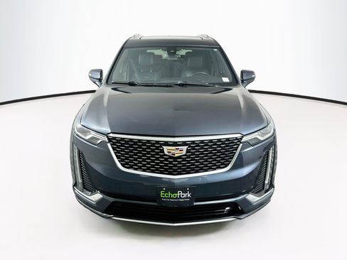 Used 2020 Cadillac XT6 Premium Luxury FWD image 2
