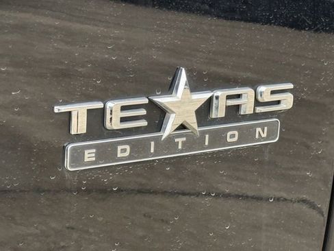 Used 2022 Chevrolet Silverado 1500 LT AWD/4WD image 12