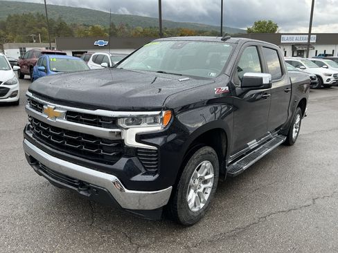 Used 2023 Chevrolet Silverado 1500 LT image 7