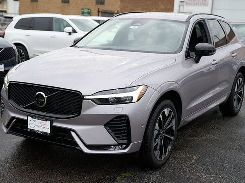 New 2026 Volvo XC60 B5 Plus w/ Climate Package AWD/4WD image 7