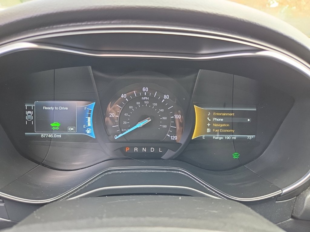 Used 2019 Ford Fusion Energi Titanium FWD image 12