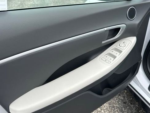 New 2025 Hyundai Sonata SEL image 10