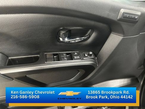 Used 2023 Nissan Titan PRO-4X w/ Pro-4x Convenience Package AWD/4WD image 8