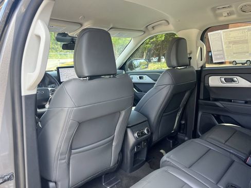 New 2026 Ford Explorer Active AWD/4WD image 16