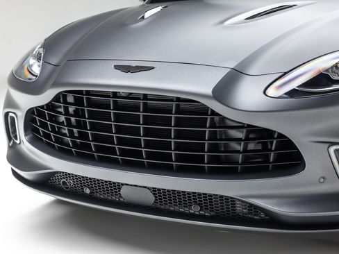 Used 2022 Aston Martin DBX AWD/4WD image 18