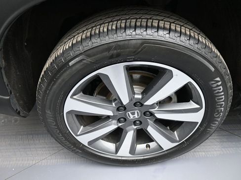 Certified 2024 Honda Pilot Elite image 12