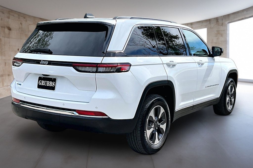 Used 2025 Jeep Grand Cherokee Limited 4xe AWD/4WD image 2