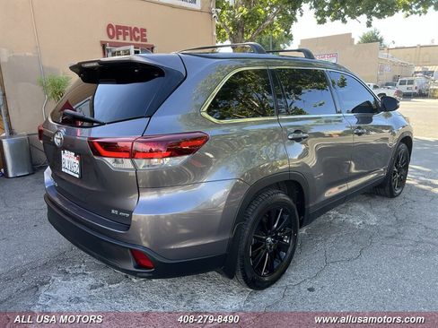 Used 2019 Toyota Highlander SE AWD/4WD image 7