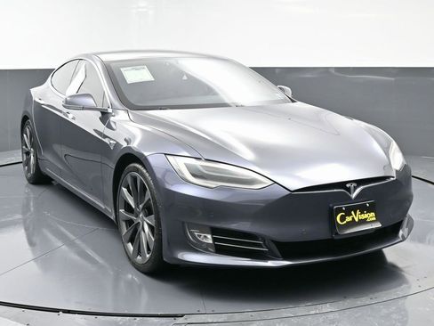 Used 2021 Tesla Model S Long Range image 2