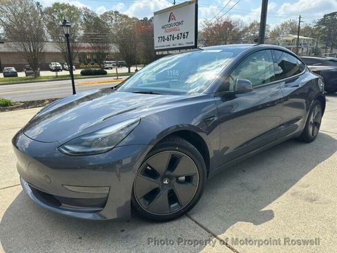 Used 2023 Tesla Model 3 Standard Range image 5