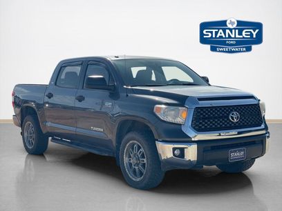 Used 2017 Toyota Tundra SR5 w/ SR5 Upgrade Package