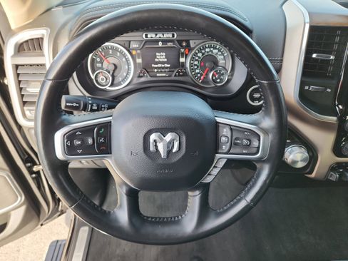 Used 2021 RAM 1500 Laramie AWD/4WD image 18