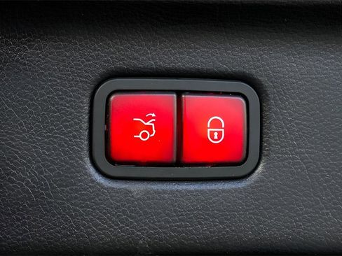 Used 2022 Mercedes-Benz S 580 4MATIC Sedan image 52