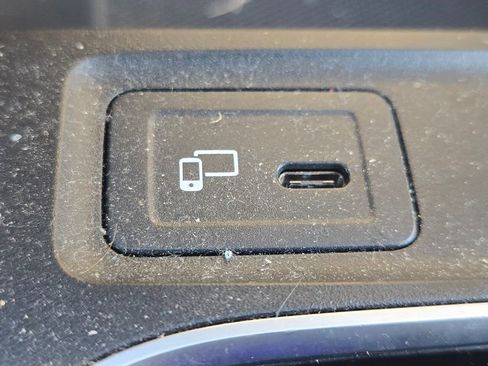 Certified 2023 Mercedes-Benz GLB 250 4MATIC image 31