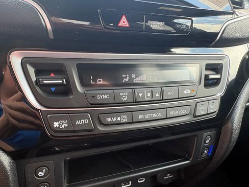 Certified 2024 Honda Passport Black Edition image 22
