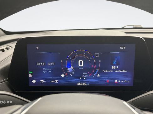 Used 2024 Chevrolet Traverse LT w/ Midnight/Sport Edition image 9