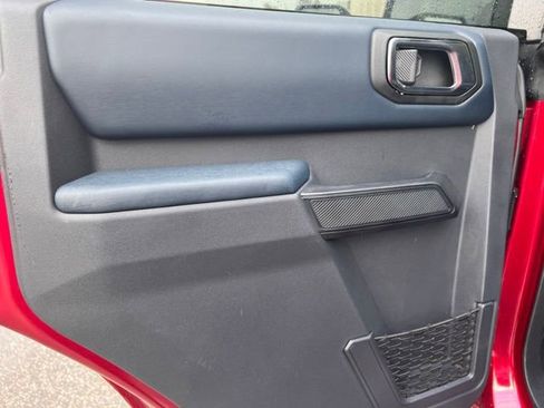 Used 2025 Ford Bronco Heritage Edition image 11