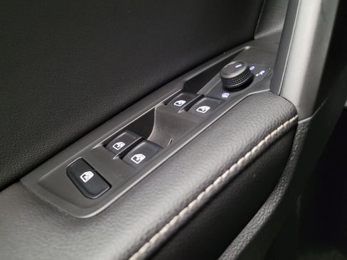 Used 2023 Volkswagen Tiguan S FWD image 27