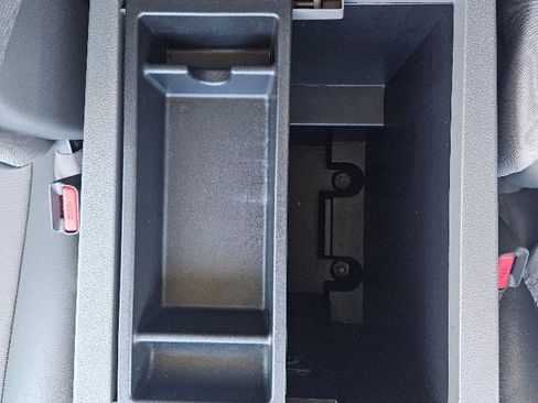 Used 2020 Nissan NV 2500 SV image 38