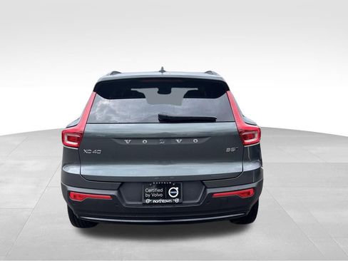 Certified 2026 Volvo XC40 B5 Core w/ Climate Package AWD/4WD image 36