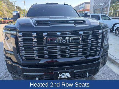 Used 2025 GMC Sierra 2500 Denali Ultimate image 2