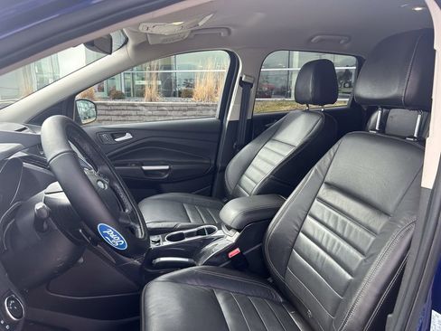 Used 2016 Ford Escape Titanium image 9