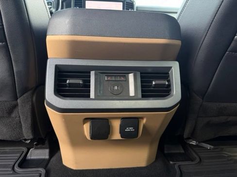 Used 2024 Ford F350 Lariat w/ Lariat Ultimate Package AWD/4WD image 19