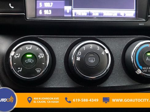 Used 2016 Toyota RAV4 LE FWD image 22