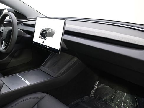 Used 2024 Tesla Model 3 Long Range image 15