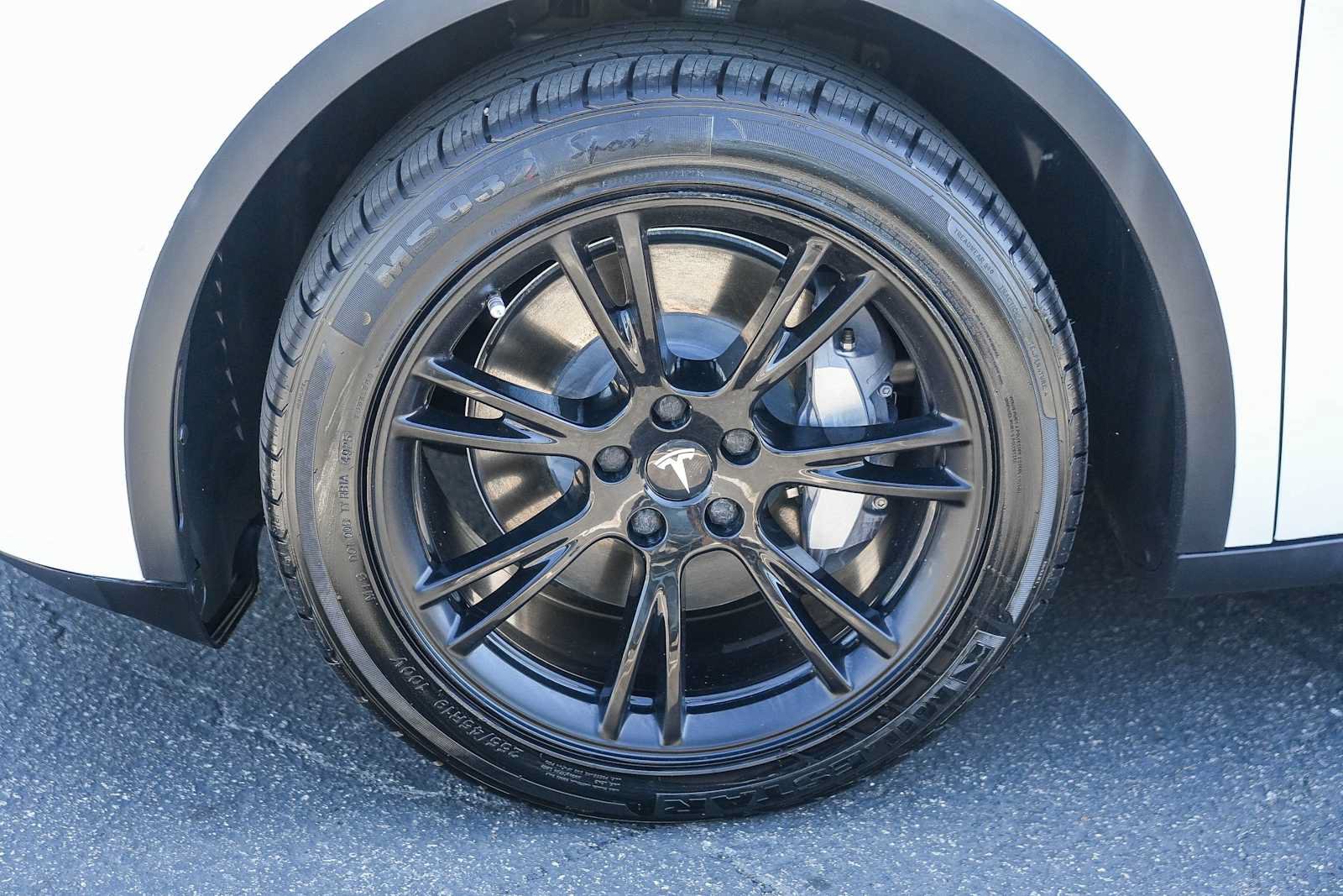 Used 2020 Tesla Model Y Performance AWD/4WD image 11