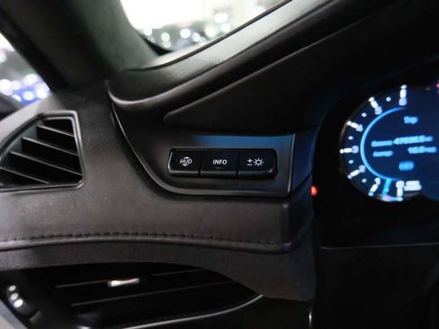 Used 2020 Cadillac Escalade ESV Platinum image 39