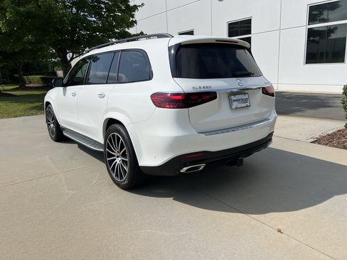 New 2026 Mercedes-Benz GLS 580 4MATIC image 7