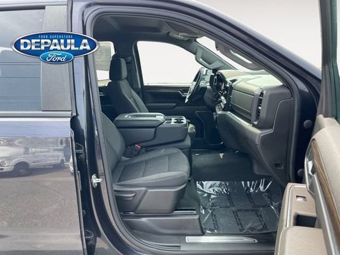 Used 2022 Chevrolet Silverado 1500 LT Trail Boss AWD/4WD image 19