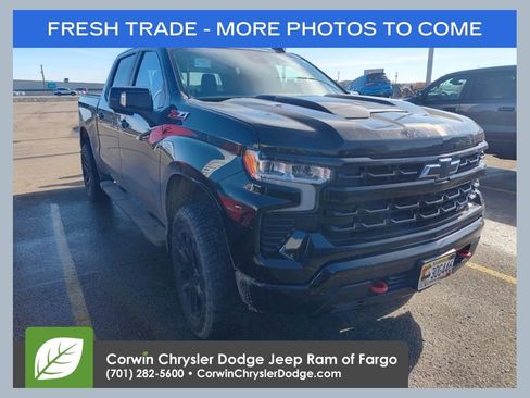 Used 2022 Chevrolet Silverado 1500 LT Trail Boss w/ Convenience Package II image 1