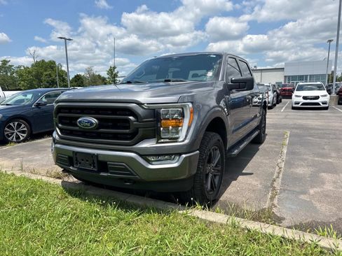 Used 2022 Ford F150 XLT w/ Equipment Group 302A High AWD/4WD image 13